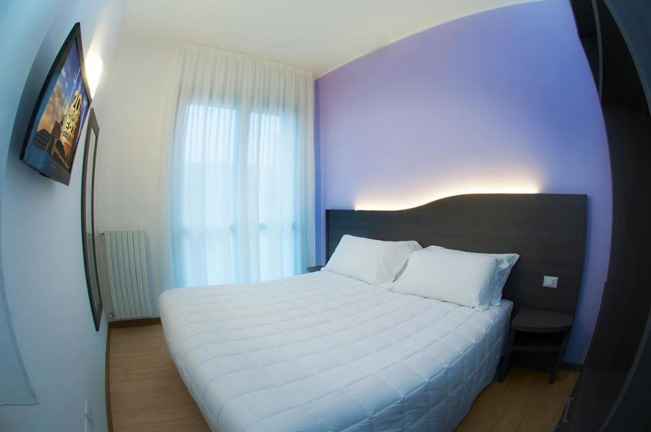 29 Cav Apartments Bollate Exterior foto