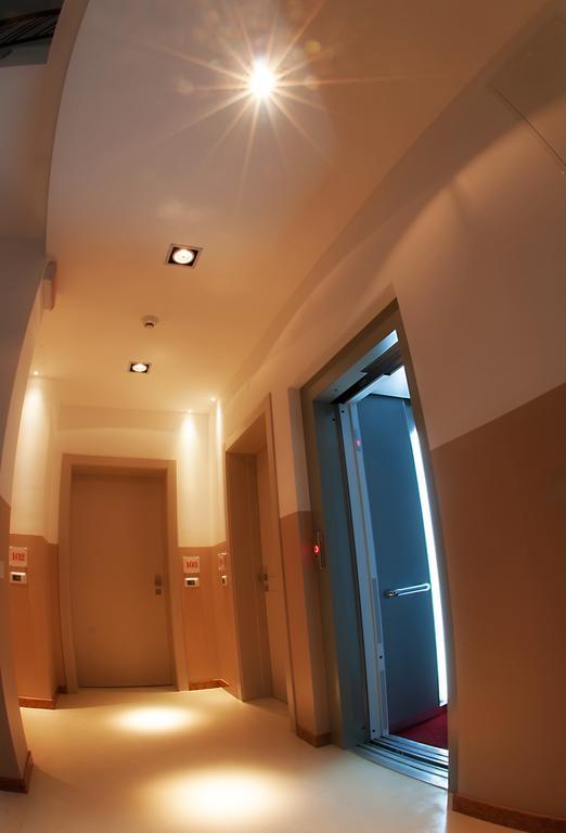 29 Cav Apartments Bollate Exterior foto